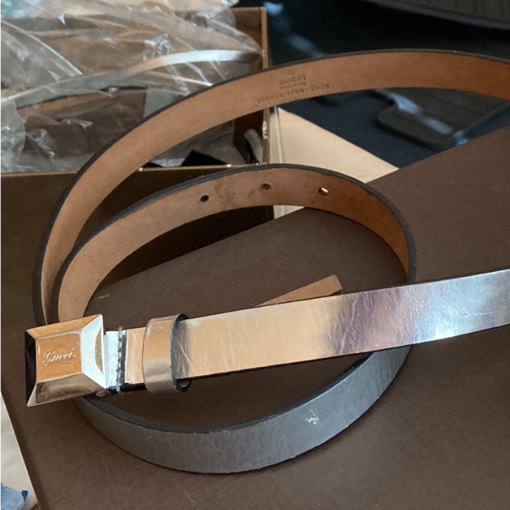 Gucci Silver shiny belt